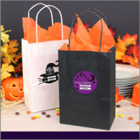 Etiquetas para Regalos de Halloween Circulares Color Negro y Morado con Figura de Sombrero